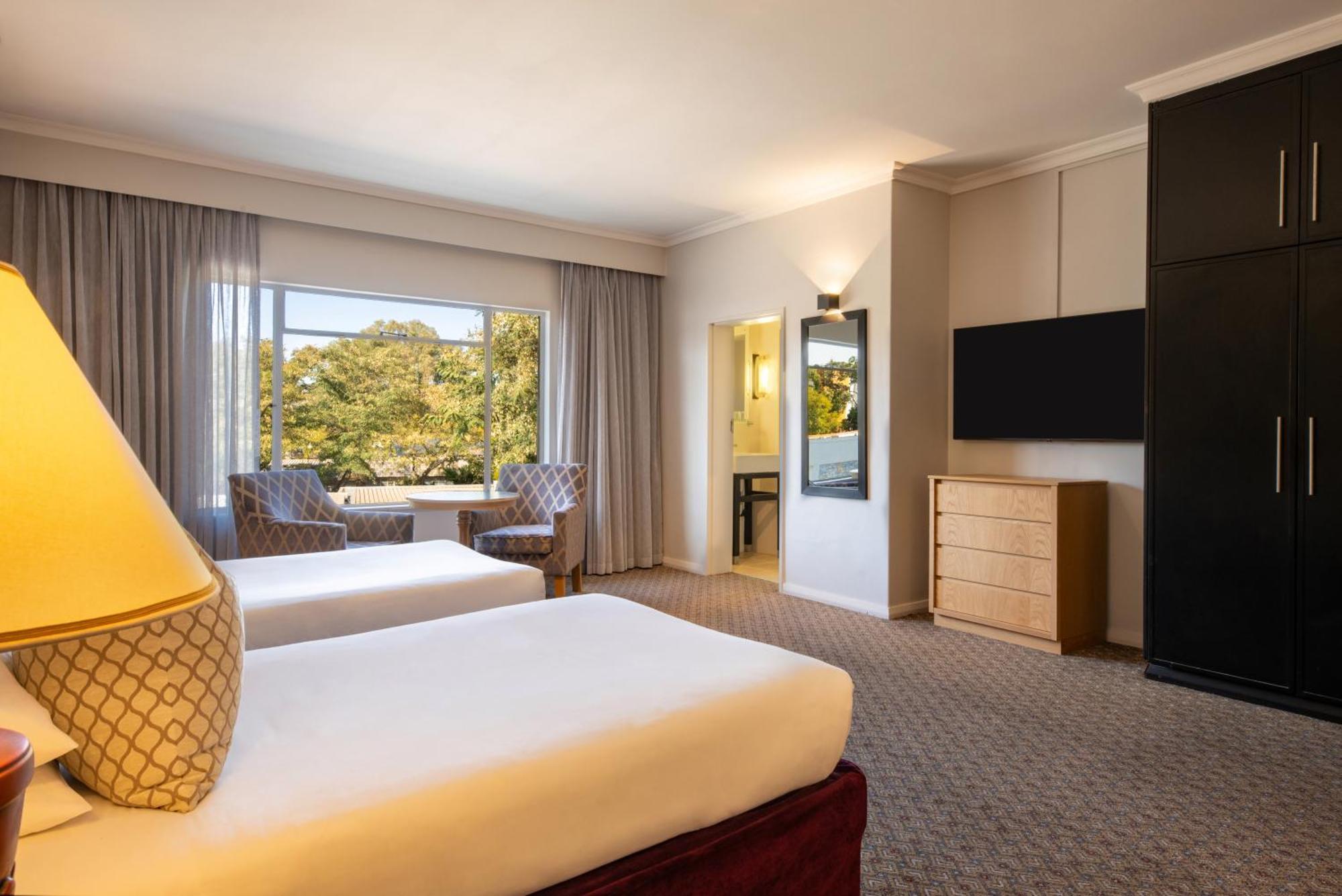 Mercure Hotel Windhoek Dış mekan fotoğraf
