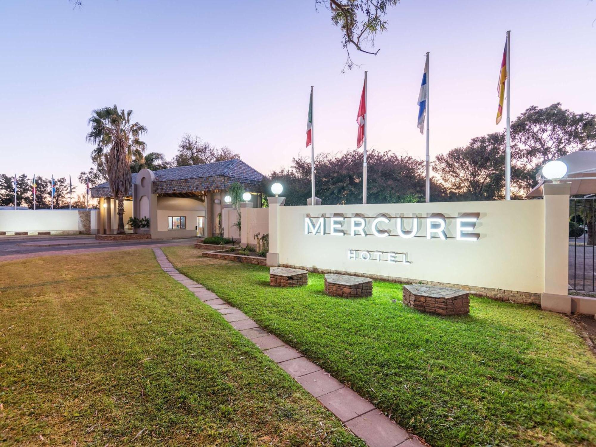 Mercure Hotel Windhoek Dış mekan fotoğraf
